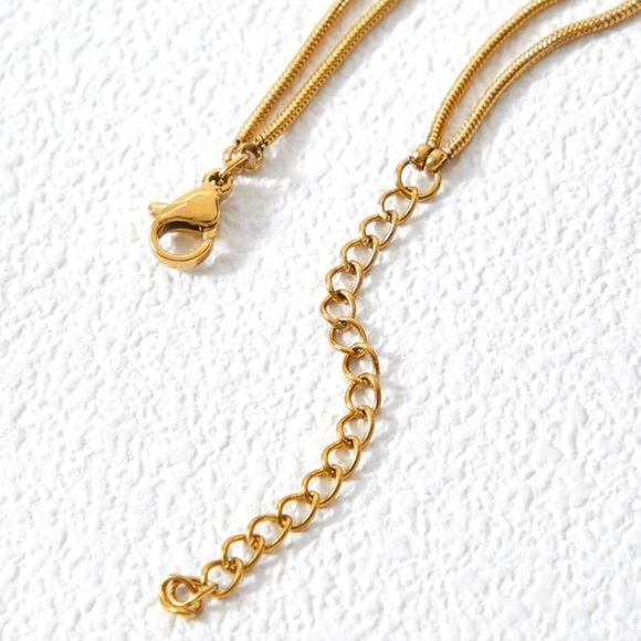 Gold Stainless Steel layered Necklace - Picture 5 of 6